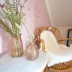 Goldenescape 6p Vip Met Royale Tuin En Hottub بيت للعطل
