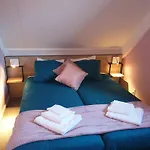 بيت للعطل Goldenescape 6p Vip Met Royale Tuin En Hottub