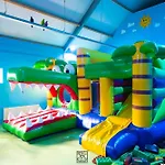 Goldenescape 6p Vip Met Royale Tuin En Hottub بيت للعطل
