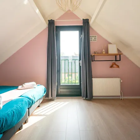 6p Vrijstaand Met Royale Tuin En Hottub Holiday home Ewijk