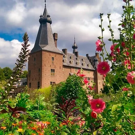 6p Vrijstaand Met Royale Tuin En Hottub Ewijk
