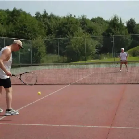 Semesterbostad Goldenescape 6p Vip Met Royale Tuin En Hottub Ewijk