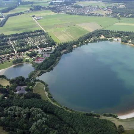 6p Vrijstaand Met Royale Tuin En Hottub