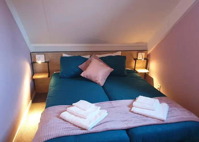 Casa vacanze Goldenescape 6p Vrijstaand Met Royale Tuin En Hottub