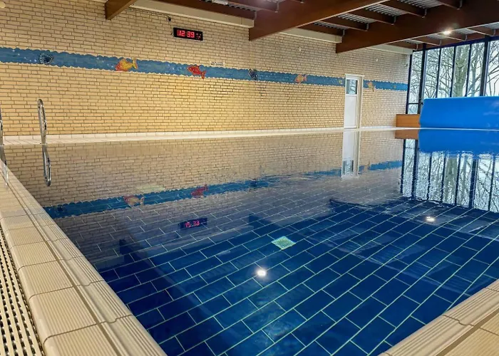 Feriehus Goldenescape 6p Vrijstaand Met Royale Tuin En Hottub